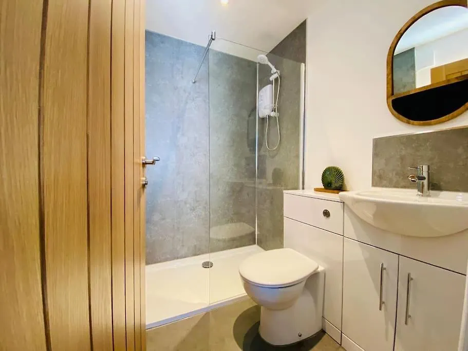Usnooz I Free Parking, 5 Bedrooms, Quiet Location Wyke Feriehus